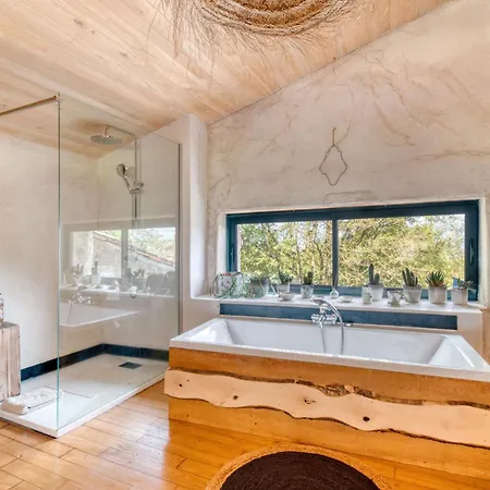 Country house Grange Spacieuse Et Elegante