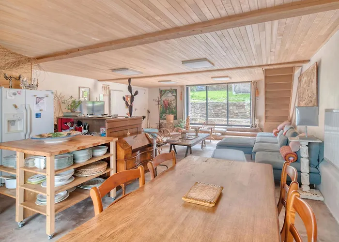 Grange Spacieuse Et Elegante * Dourgne