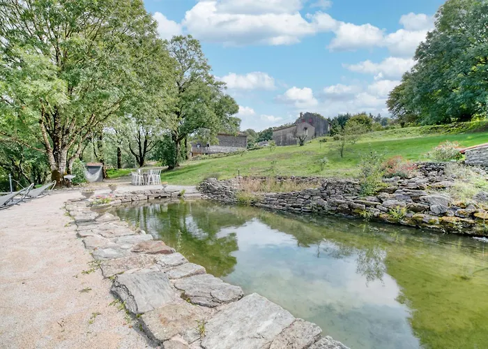 Grange Spacieuse Et Elegante